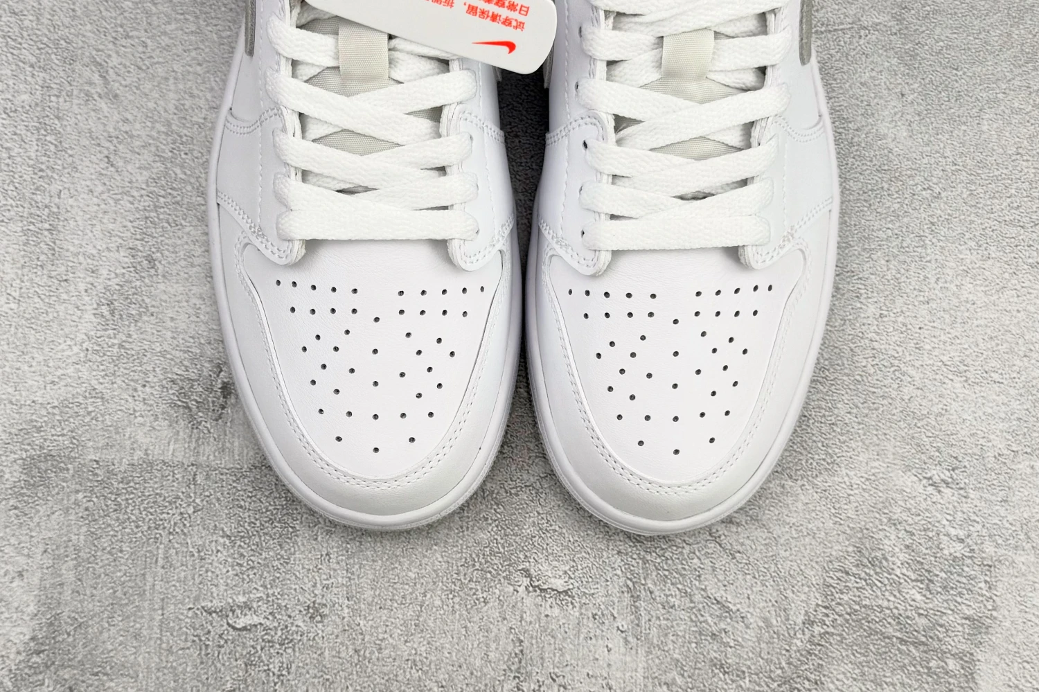 Nike Air Force Low Triple White