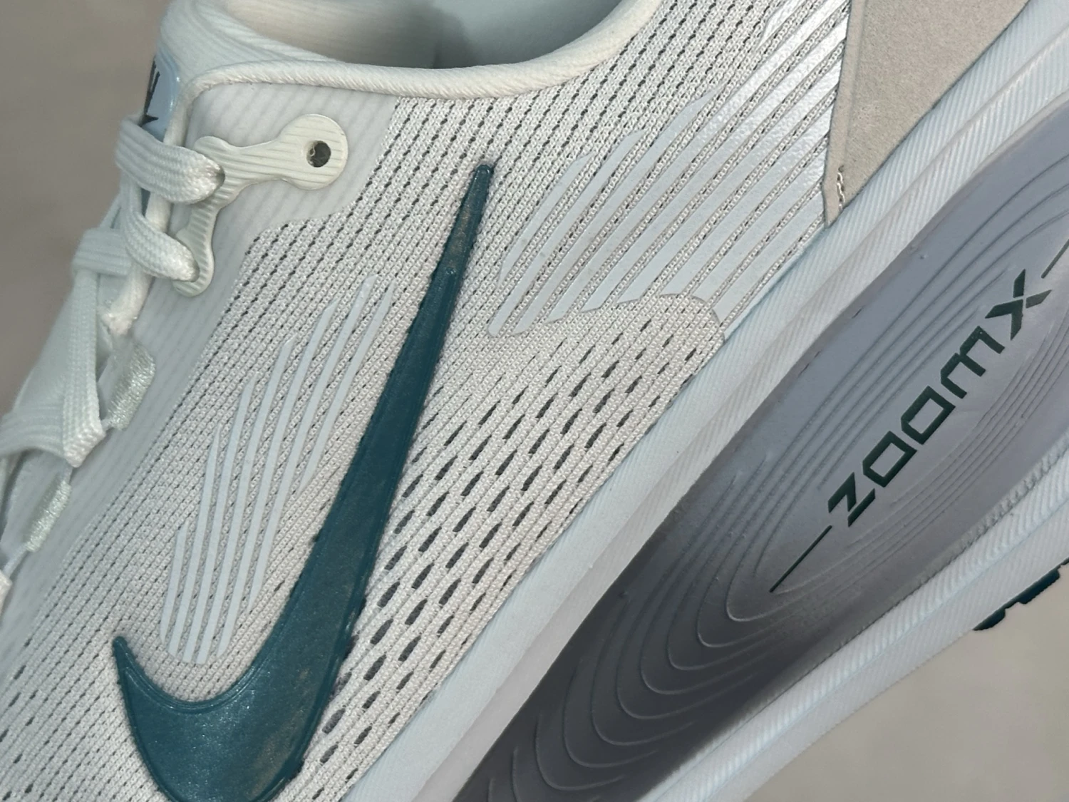 Nike Air Max Road Runner – White, Sky Blue & Black