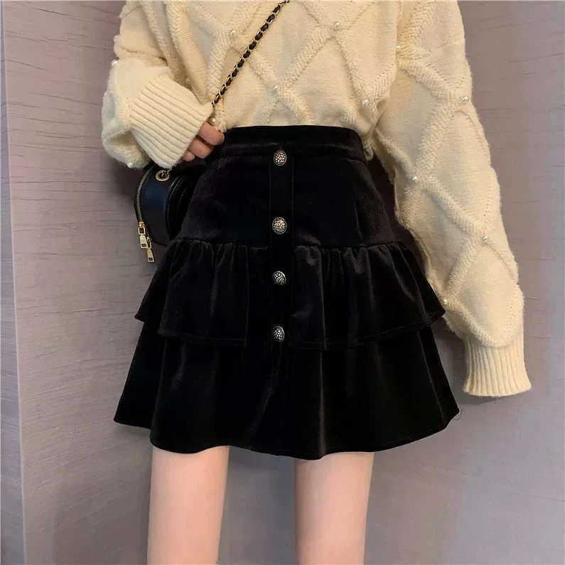 Flirty Mini Skirt - Chic & Versatile for Everyday Style