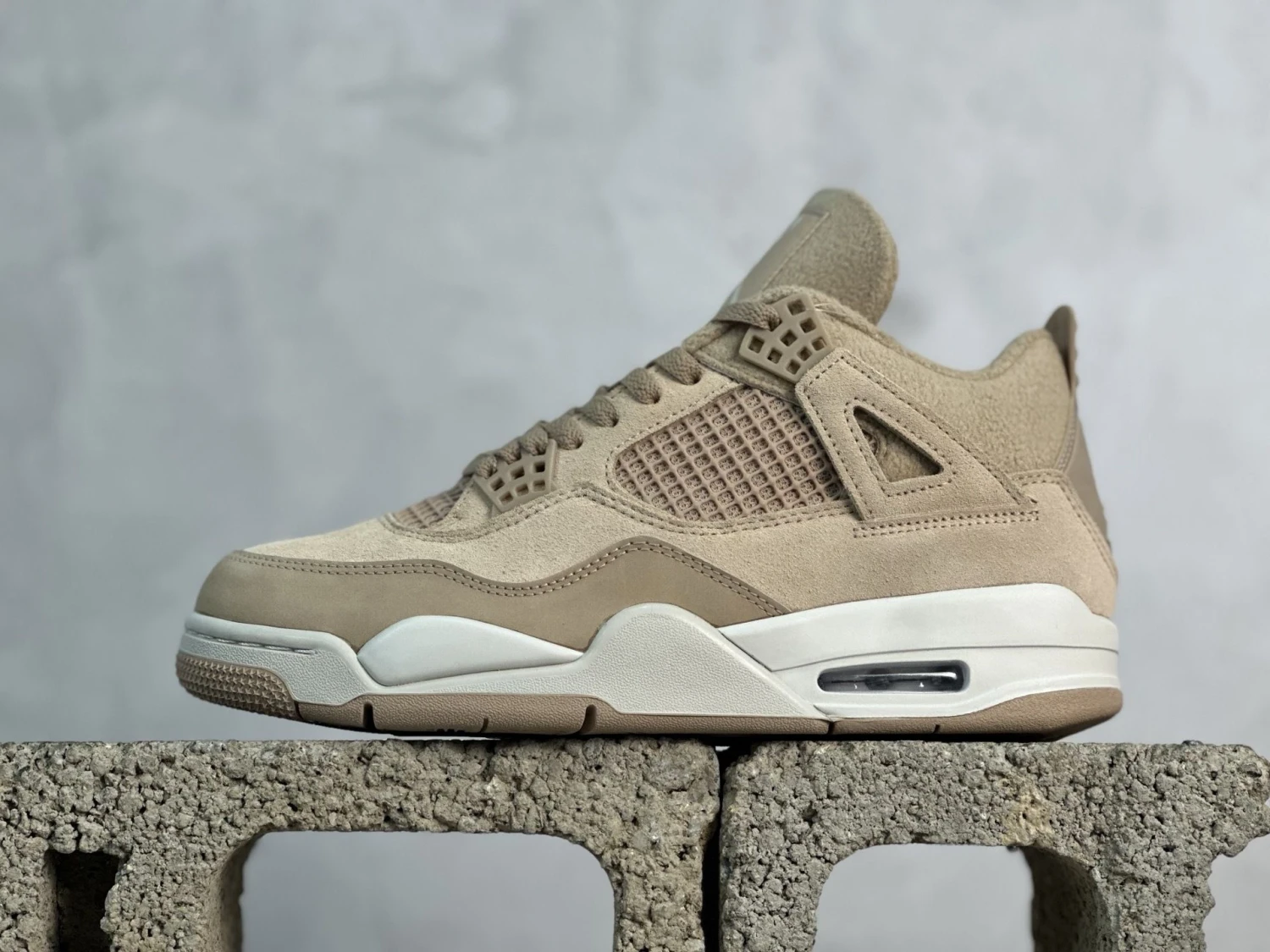 Jordan 4 Premium Suede Sand