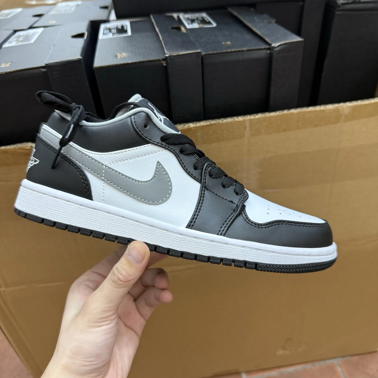 Air Jordan Low – Black & Ice Grey