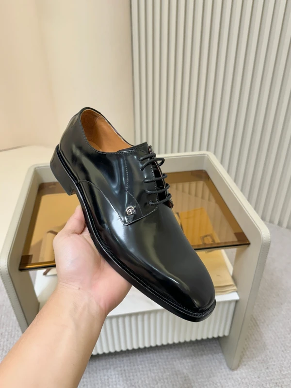 High-Shine Glossy Black Gucci Men's Leather Derby Shoes