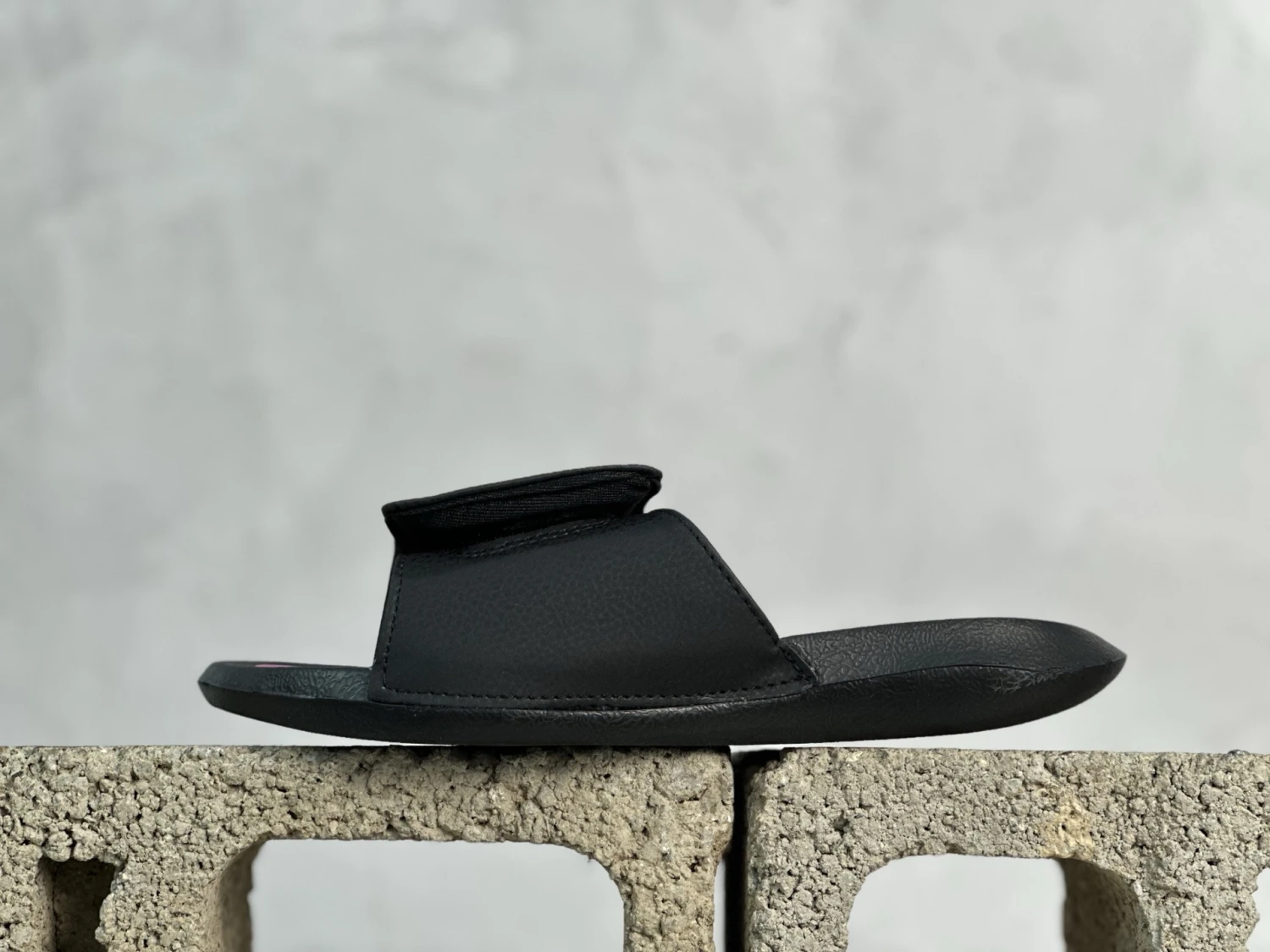 Jordan Jumpman Slide "Black & Hyper Pink" Comfort Slides