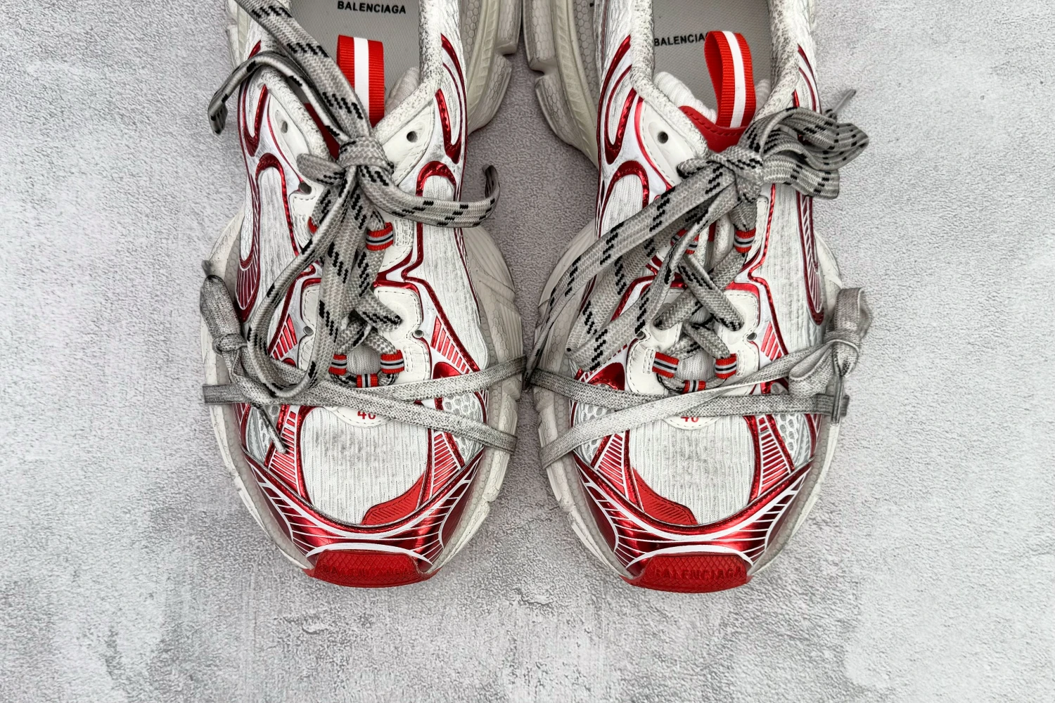 Balenciaga 10XL Sneaker – White Red Distressed Edition