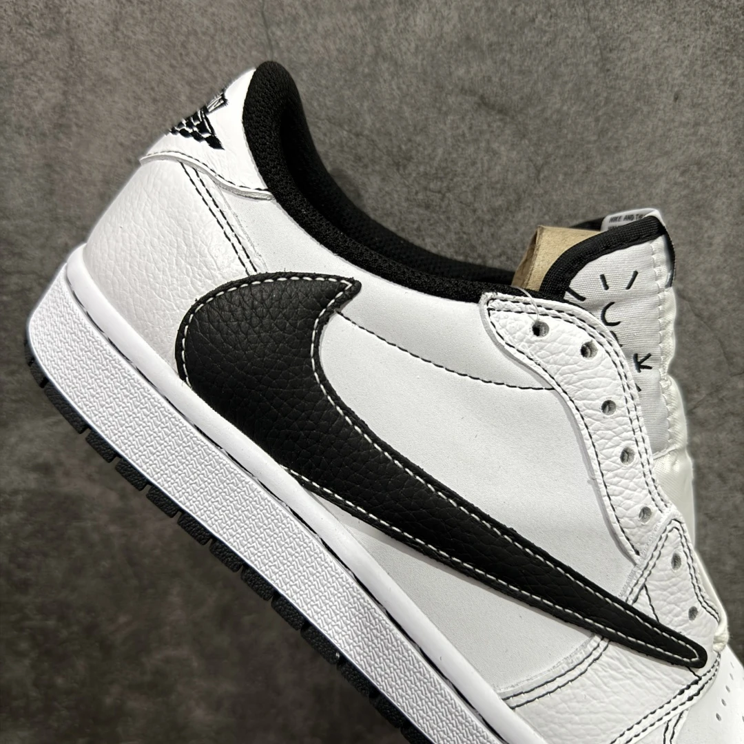 Nike Air Classic Black & White