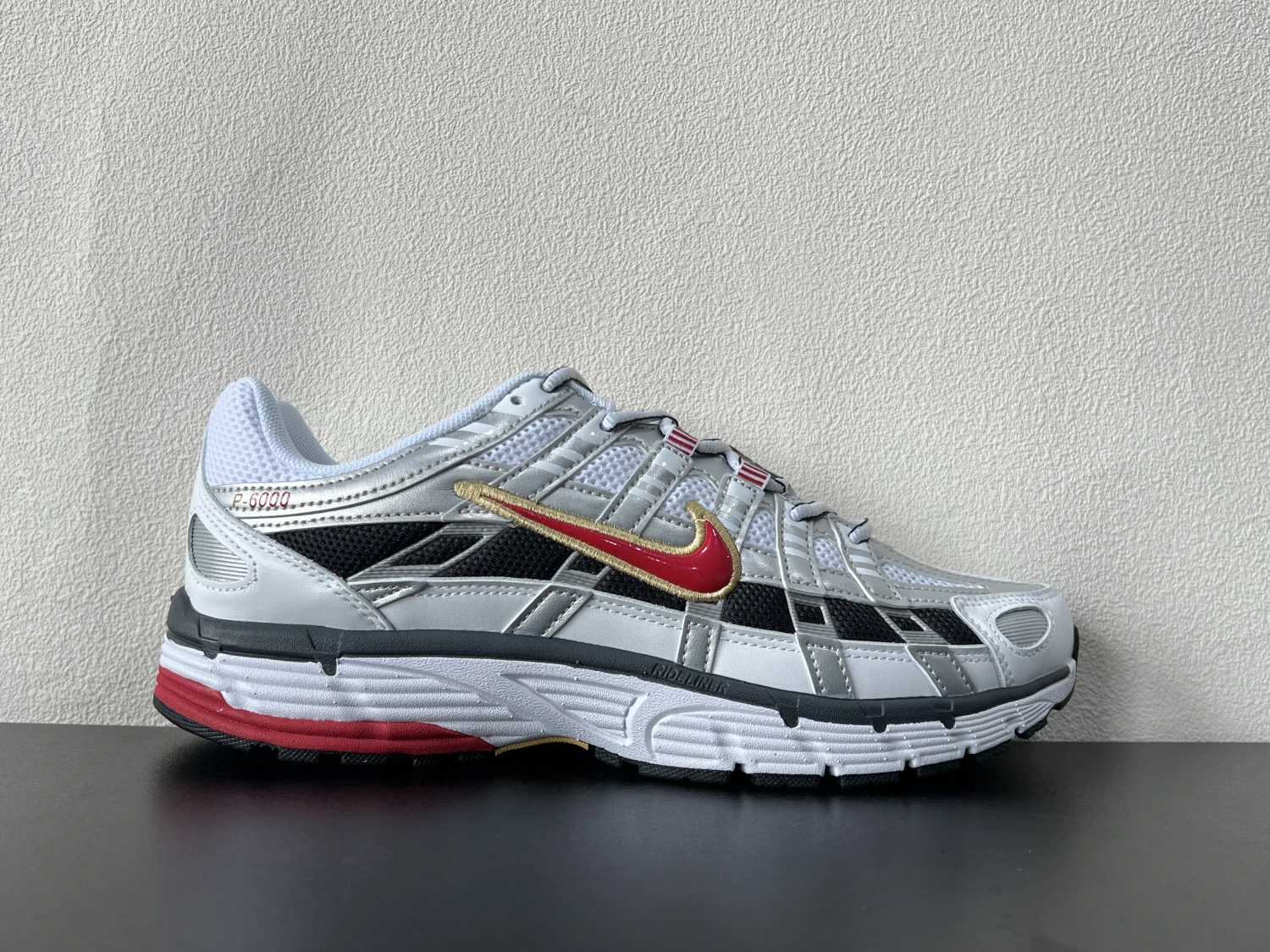 Nike P-6000 White Red Running Sneakers – Retro Lifestyle Sports Shoes