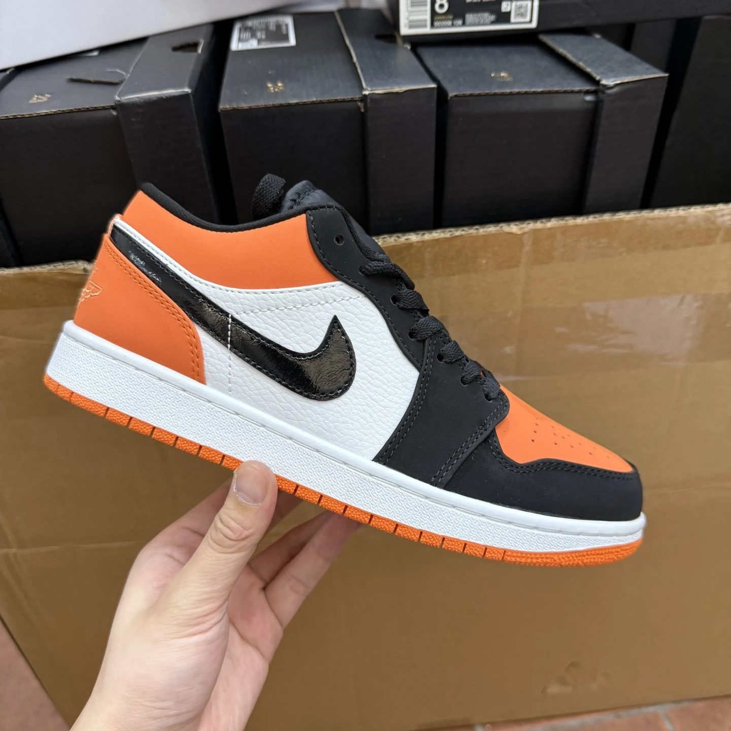 Air Jordan Low – Orange Burst Edition
