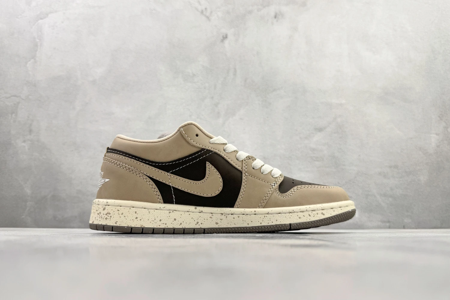 Air Jordan Low Beige Mocha