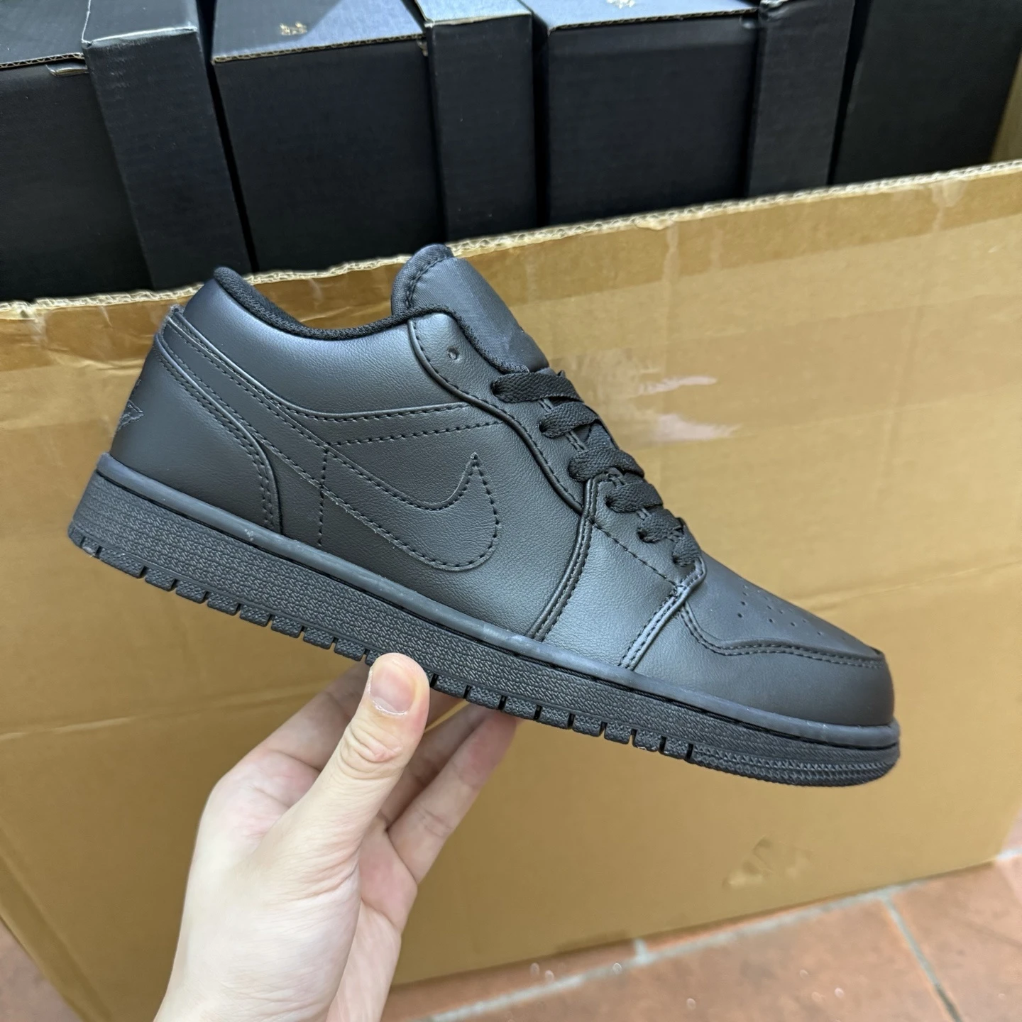 Air Jordan Low – Triple Black Edition