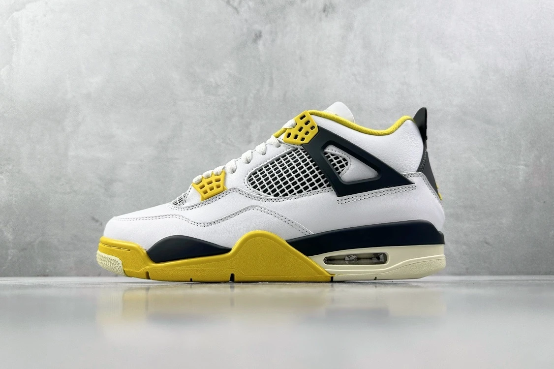 Air Jordan 4 Retro – White & Yellow Sneakers