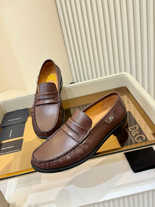 High-Shine Glossy Dark Brown Dolce & Gabbana Men's Leather Plaque Loafers