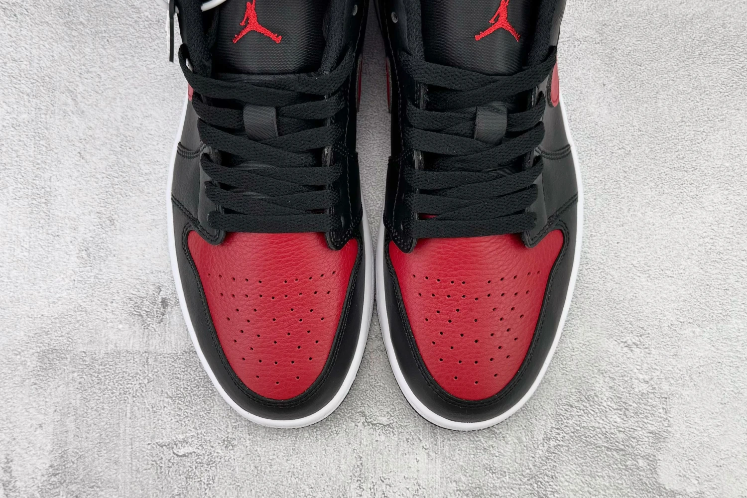 Air Jordan Low Bred