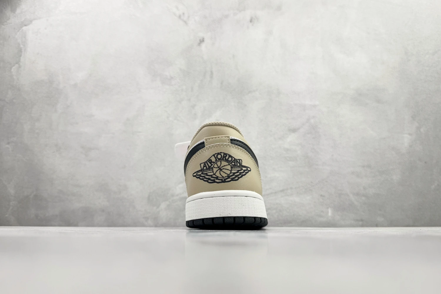 Air Jordan Low White Black Sand