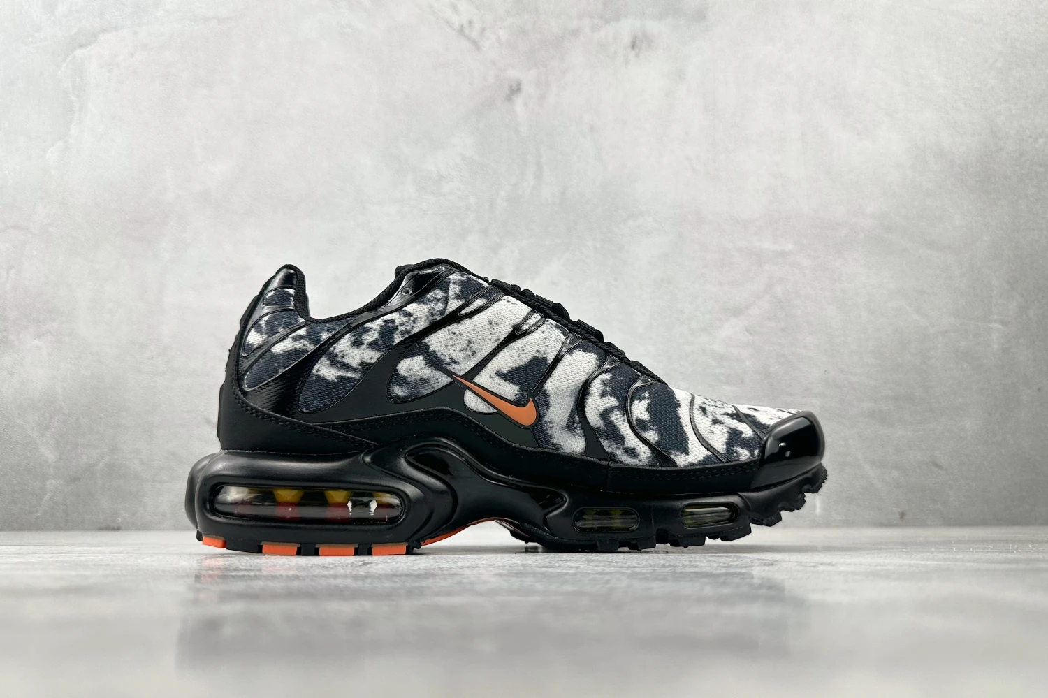 Nike Air Max Plus TN Marble Black Orange Running Sneakers