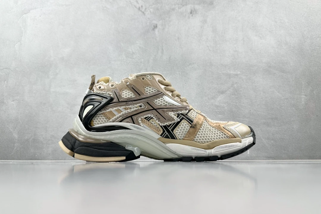 Balenciaga 3XL Beige Black Designer Sneaker