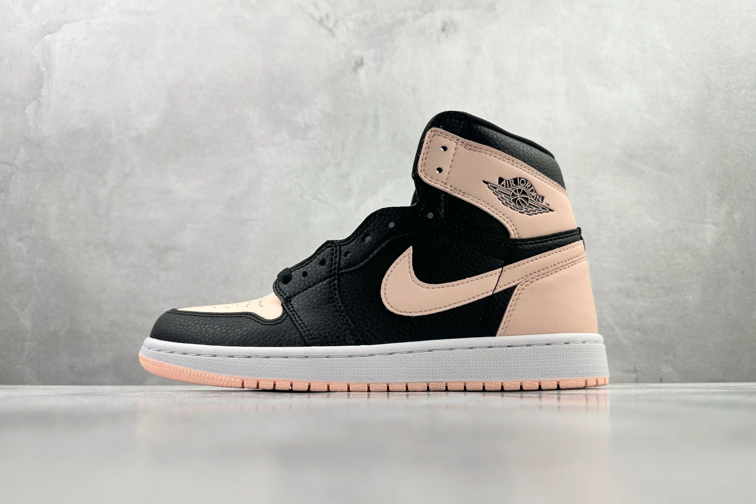 Nike Air Jordan Low Black Pink