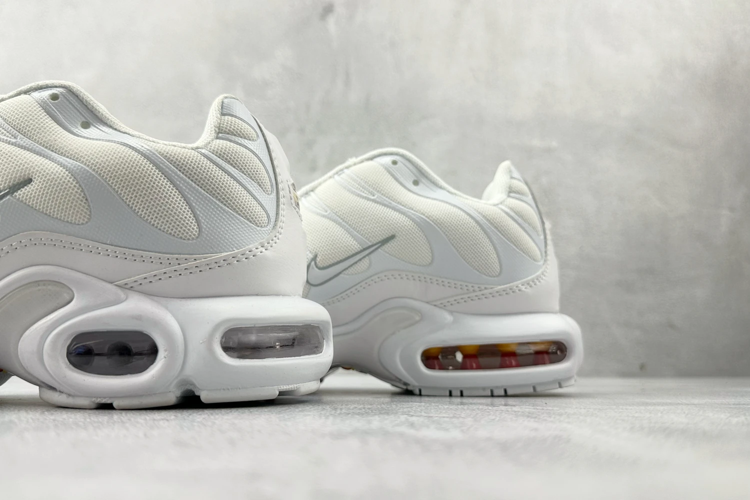 Nike Air Max Plus TN – Triple White / Light Grey