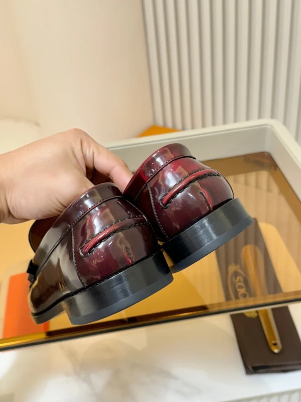 High-Shine Burgundy Tod's Men's Leather Chain Loafers