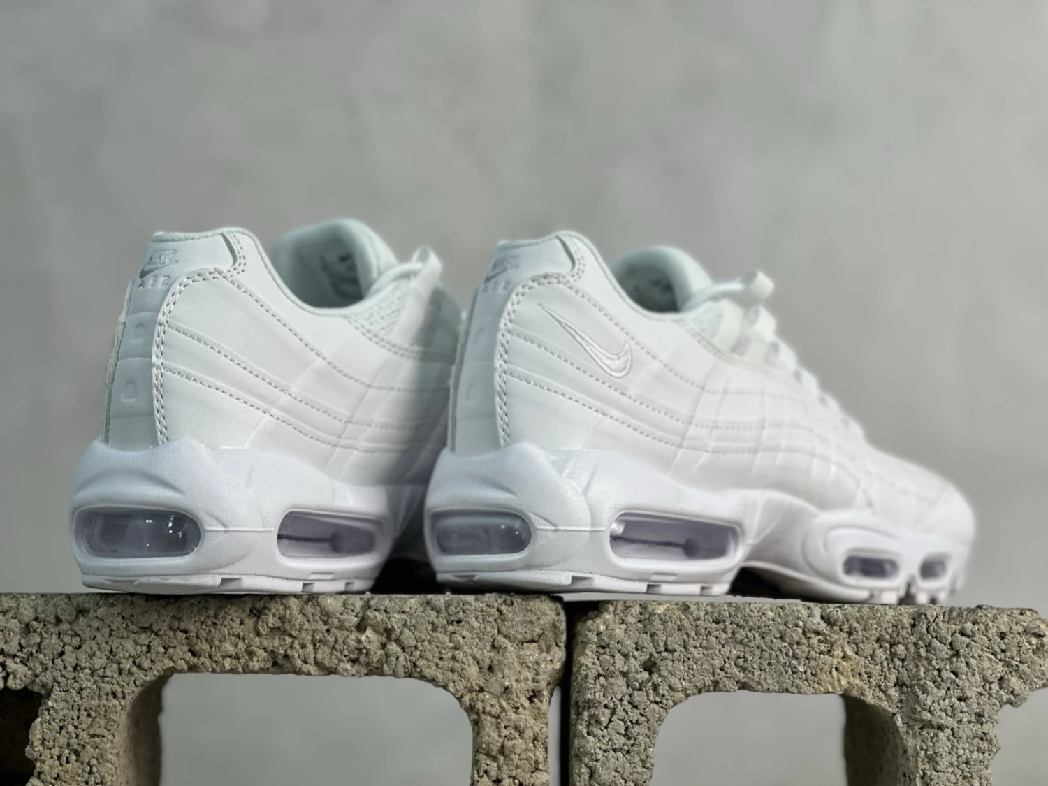 Nike Air Max 95 Sneakers – Triple White