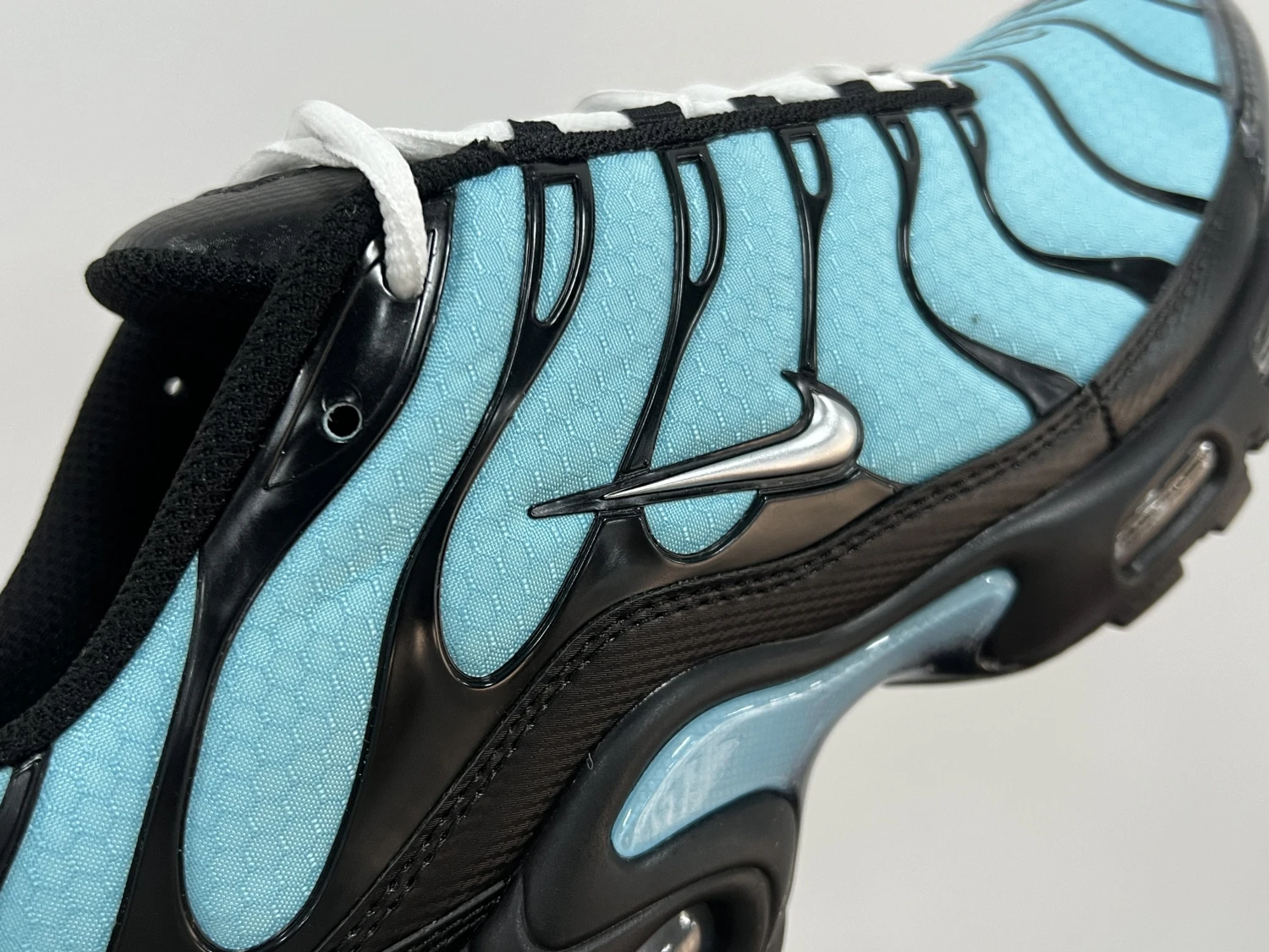 Nike Air Max Plus Ice Blue Sneakers – Premium Tuned Air Streetwear Shoes