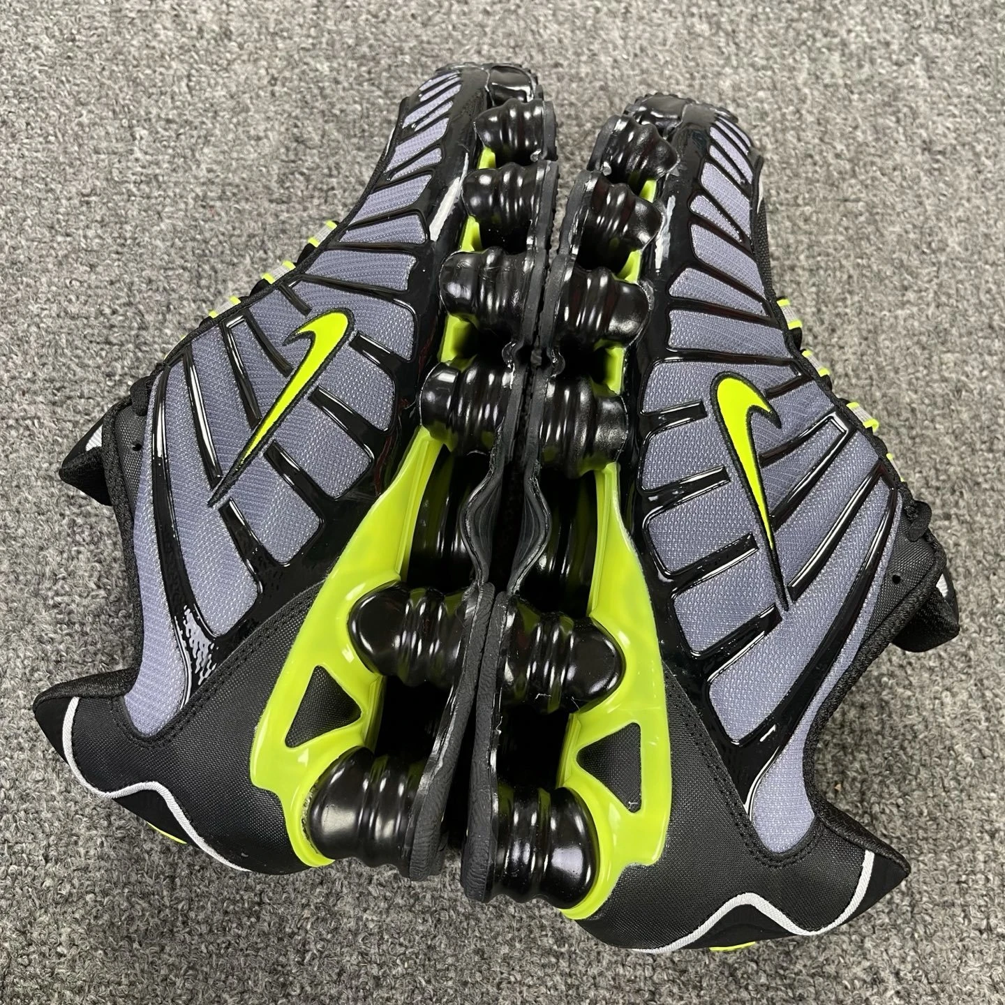 Nike Shox TL – Black, Cool Grey & Volt Green
