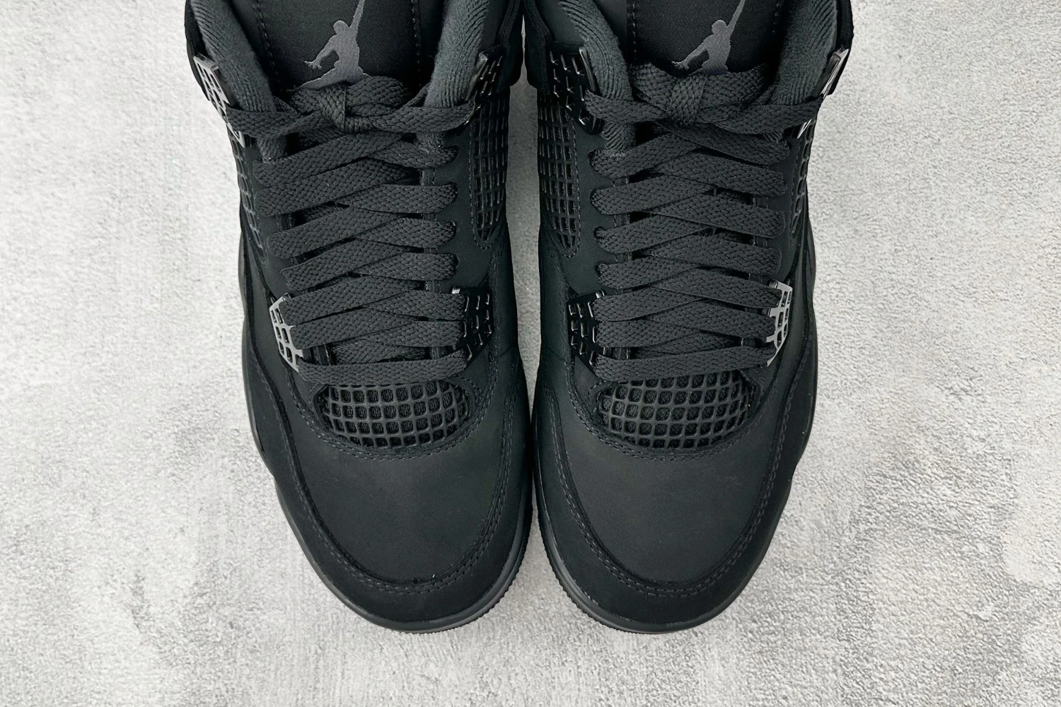 Jordan Sneakers Triple Black Edition