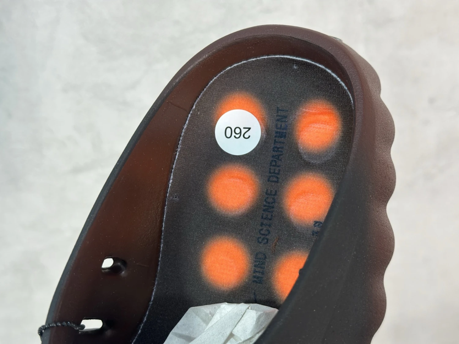 Nike Comfort Slides – Black & Burgundy Ombre
