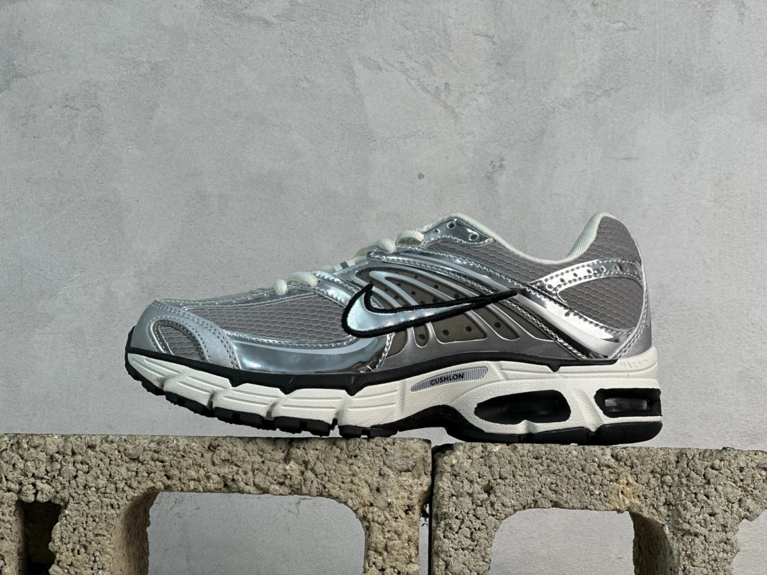 Nike Air Max Moto 2K – Grey, Metallic Silver & White