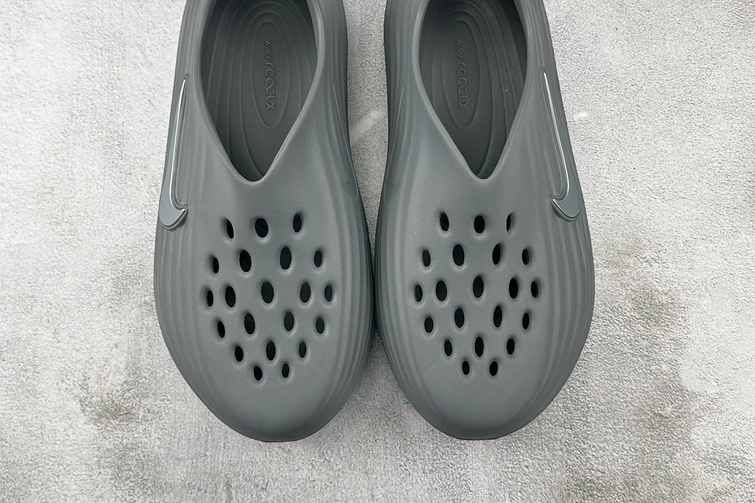 Nike Calm Mule – Cool Grey