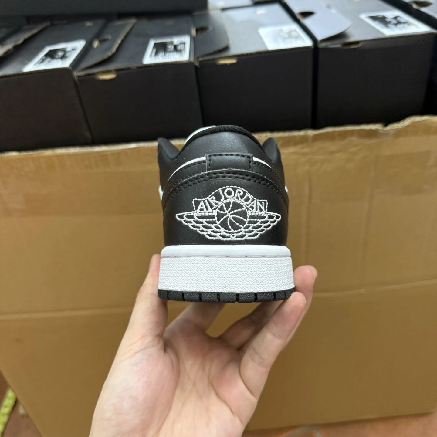 Air Jordan Low – Panda Edition