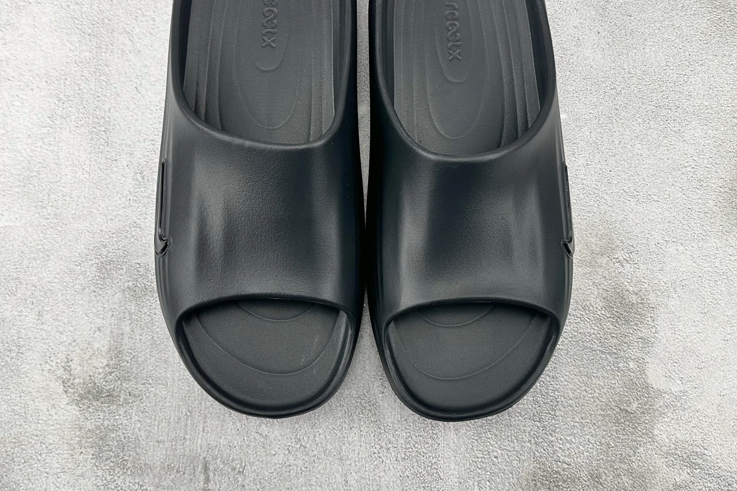 Nike ReactX Slide – Triple Black