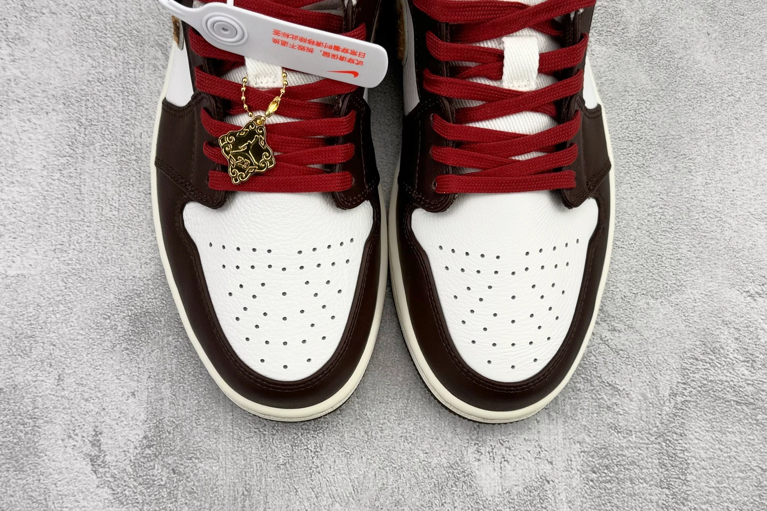 Air Jordan Low Vintage Red Mocha