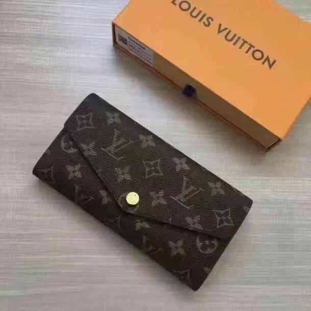 Louis Vuitton Sarah Wallet in Classic Monogram Canvas Brown