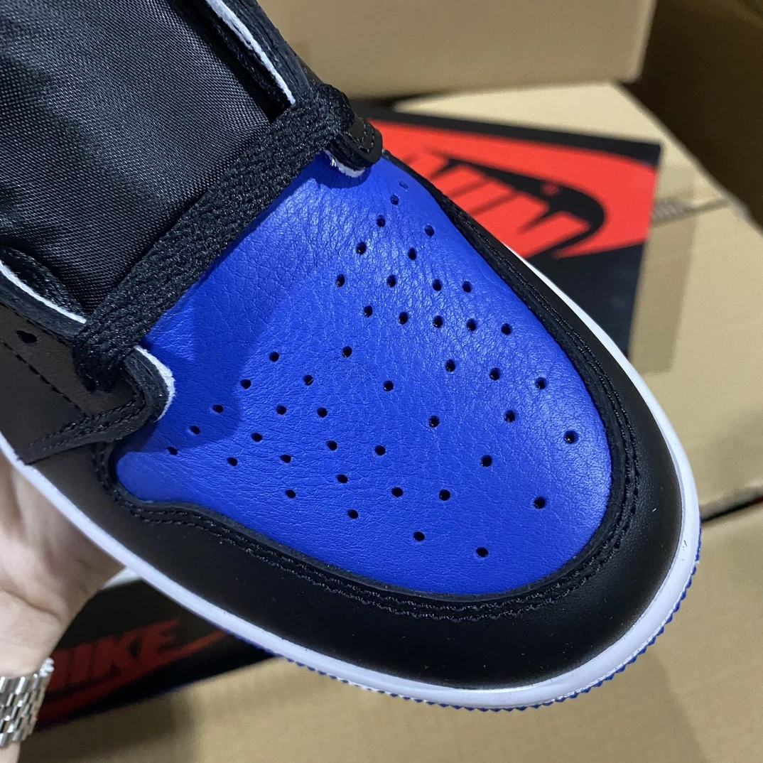 Air Jordan 1 High Sneakers – Black/Royal Blue
