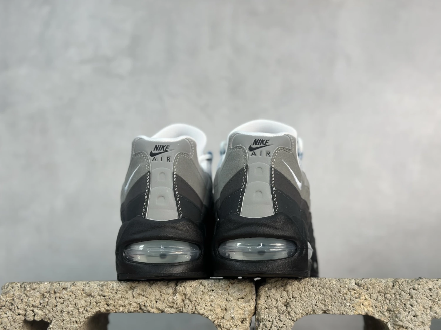 Nike Air Max 95 Sneakers – White, Grey, Black & Light Blue