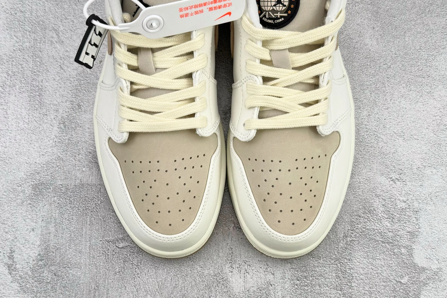 Air Jordan Low Sandstone Cream