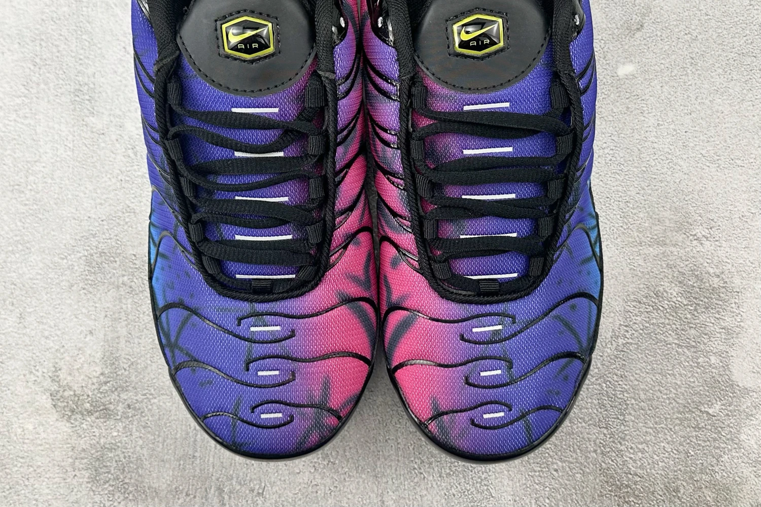 Nike Air Max Plus TN – Purple / Blue / Pink Gradient