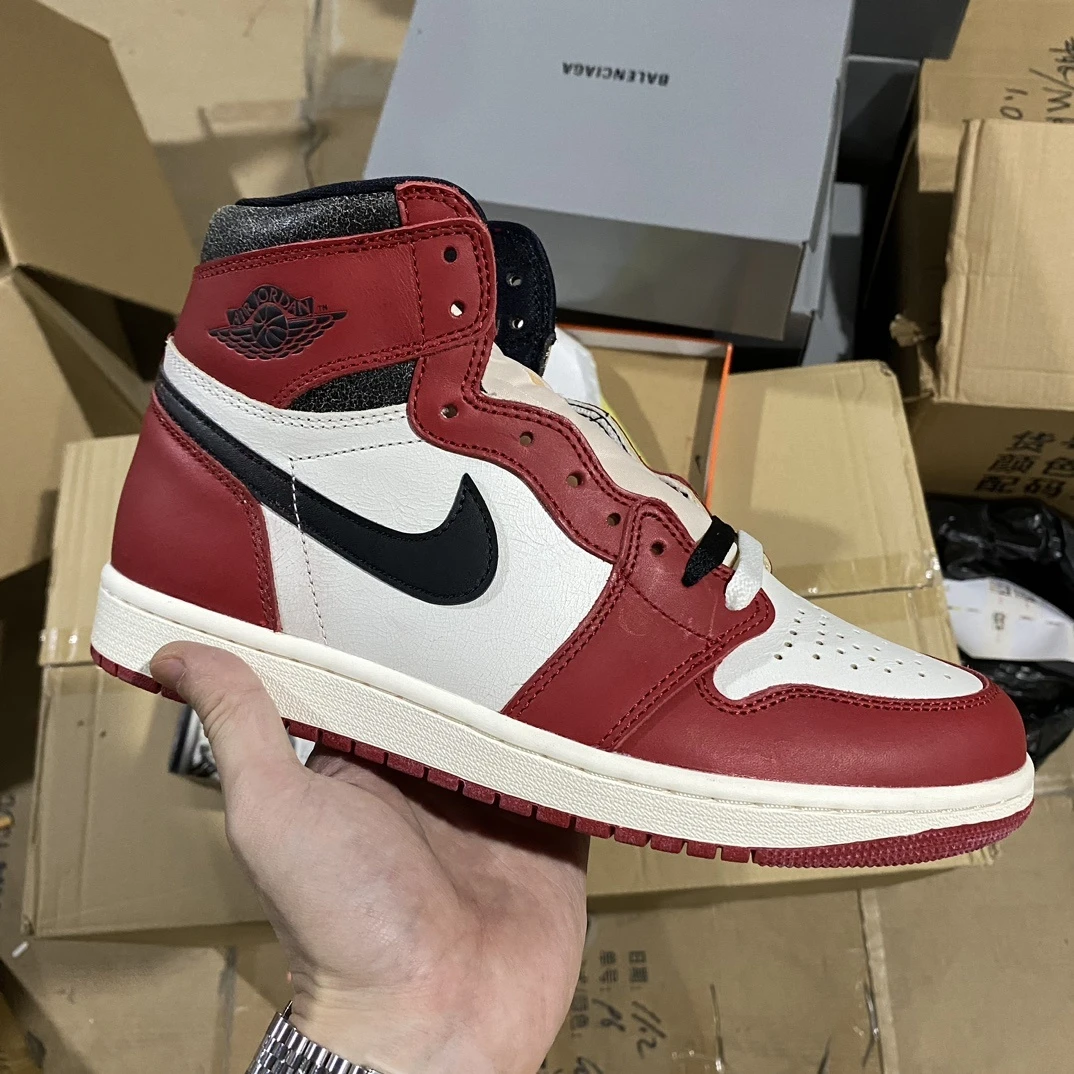 Air Jordan 1 High OG "Chicago" – Men's Premium High-Top Sneakers