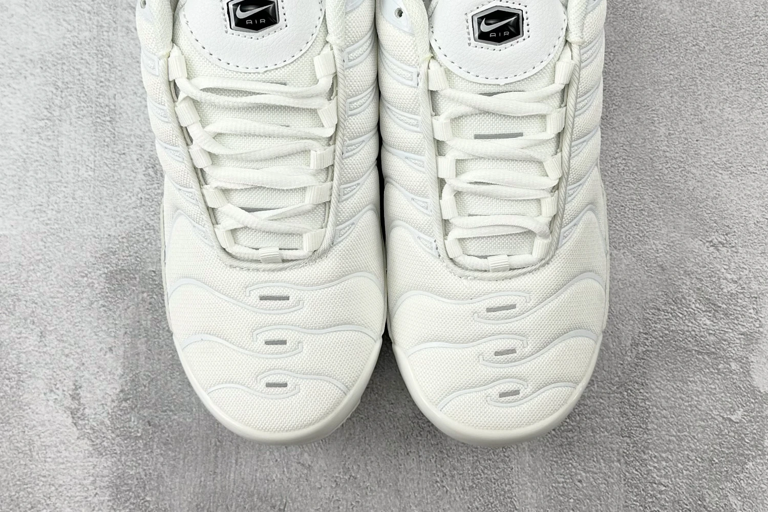 Nike Air Max Plus TN – Triple White