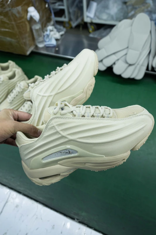 Nike NOCTA Glide – Cream Beige