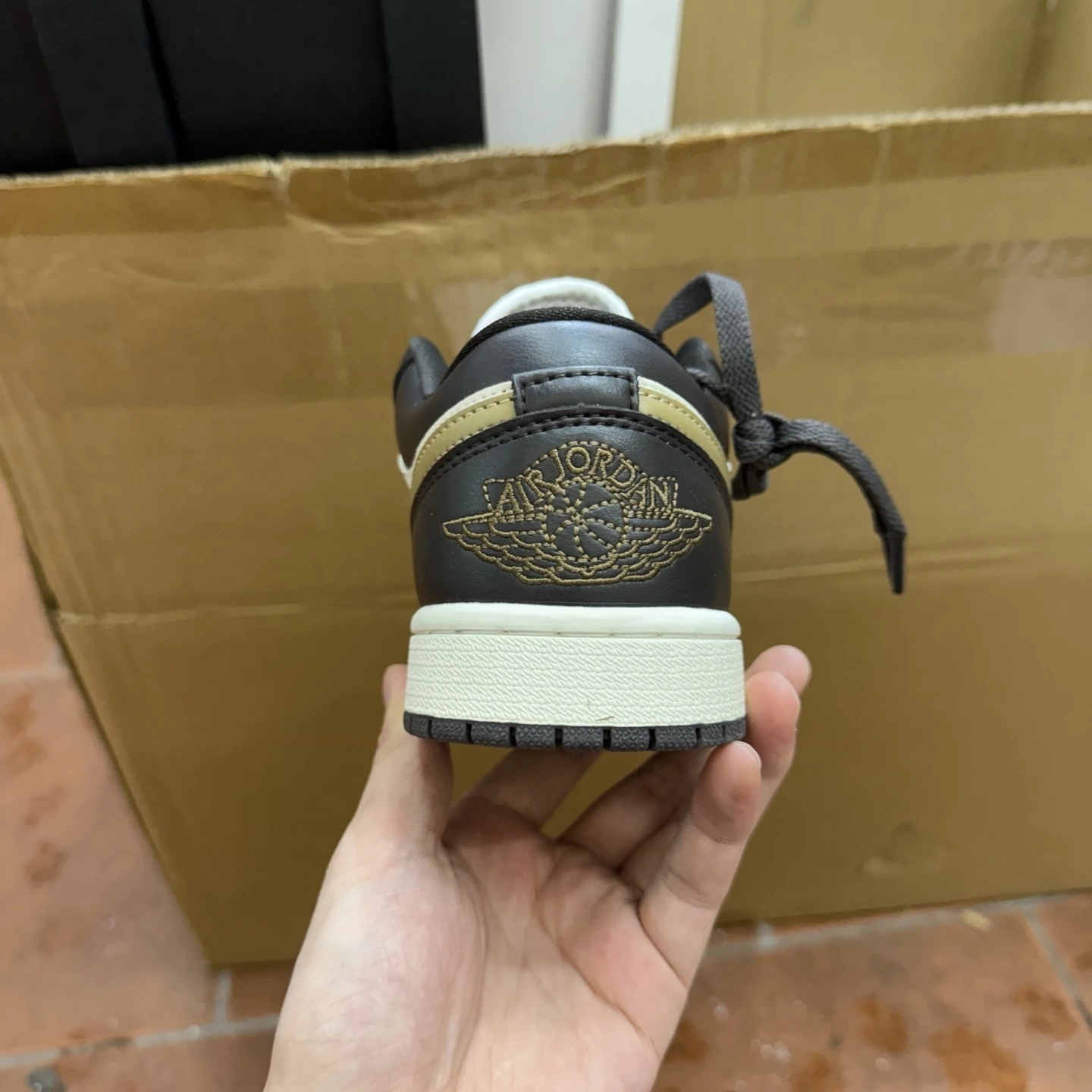 Air Jordan Low – Dark Brown & White Edition