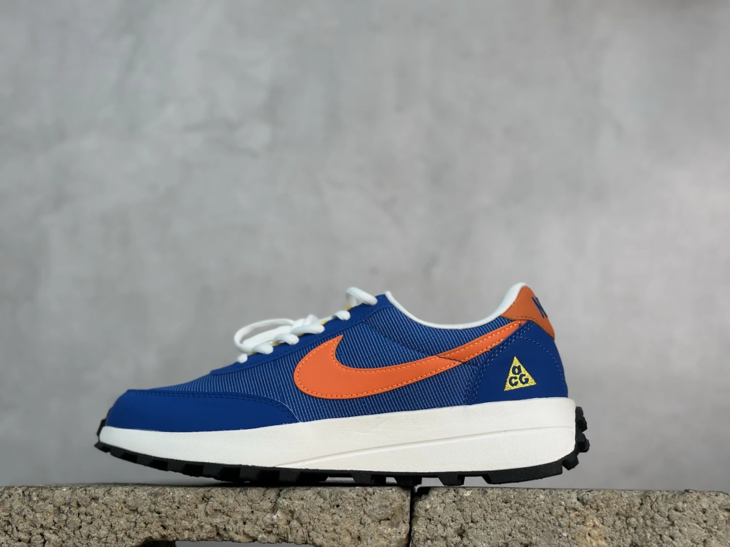 Nike Air Max 1 – Royal Blue, Bright Orange & White