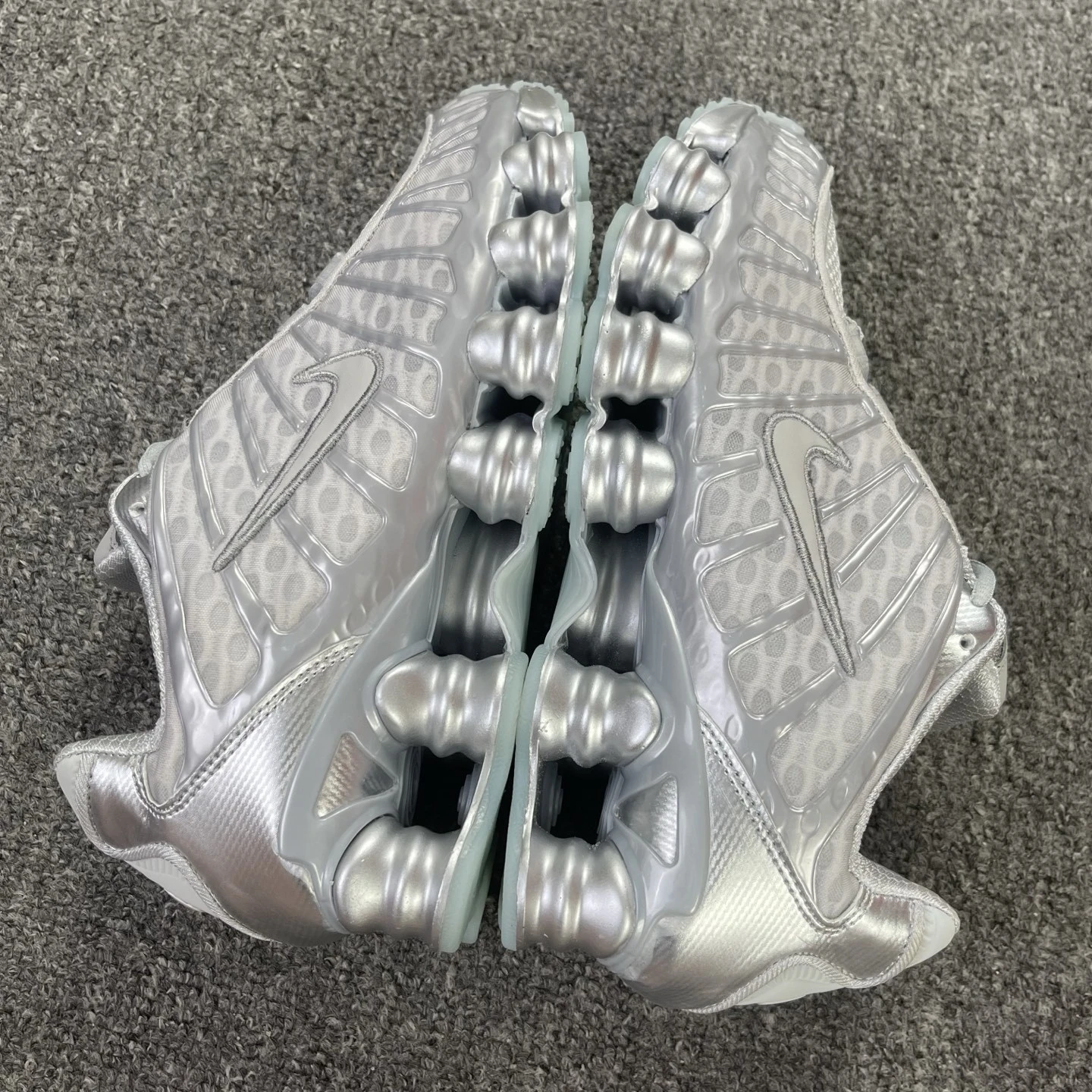 Nike Shox TL – Metallic Silver & Pure White