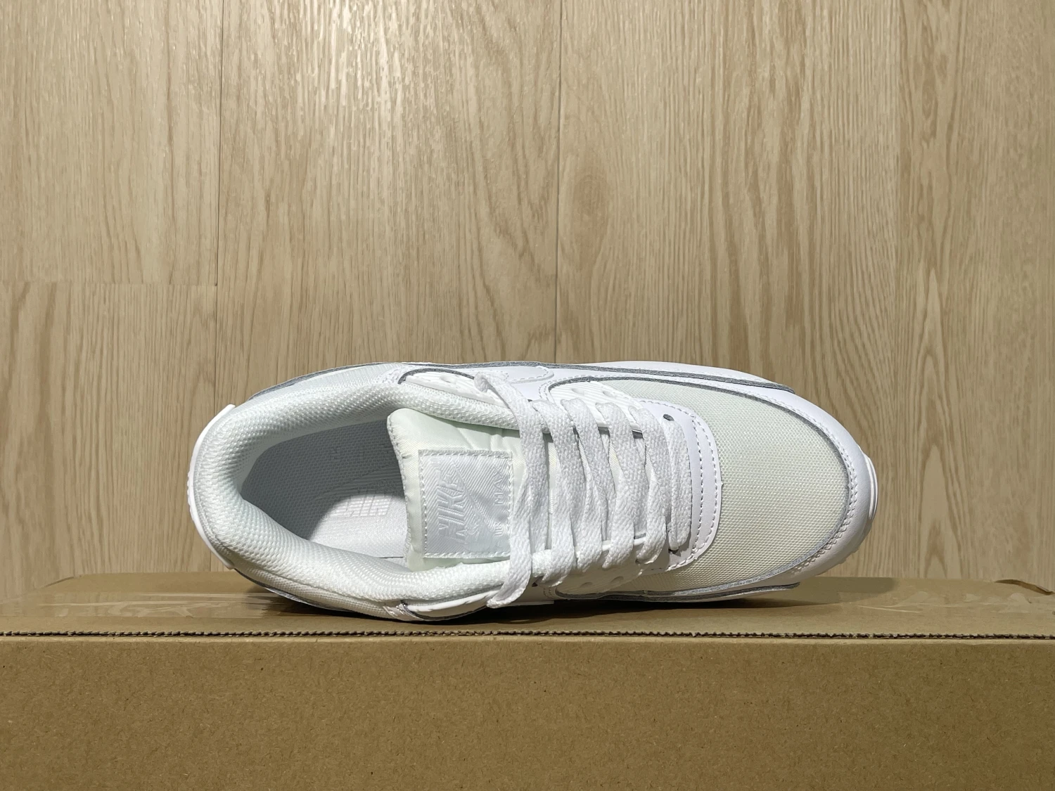 Nike Air Max 90 Triple White Sneakers – Clean All White Lifestyle Running Shoes
