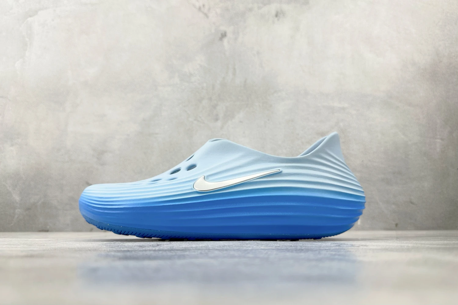 Nike Calm Mule – Sky Blue