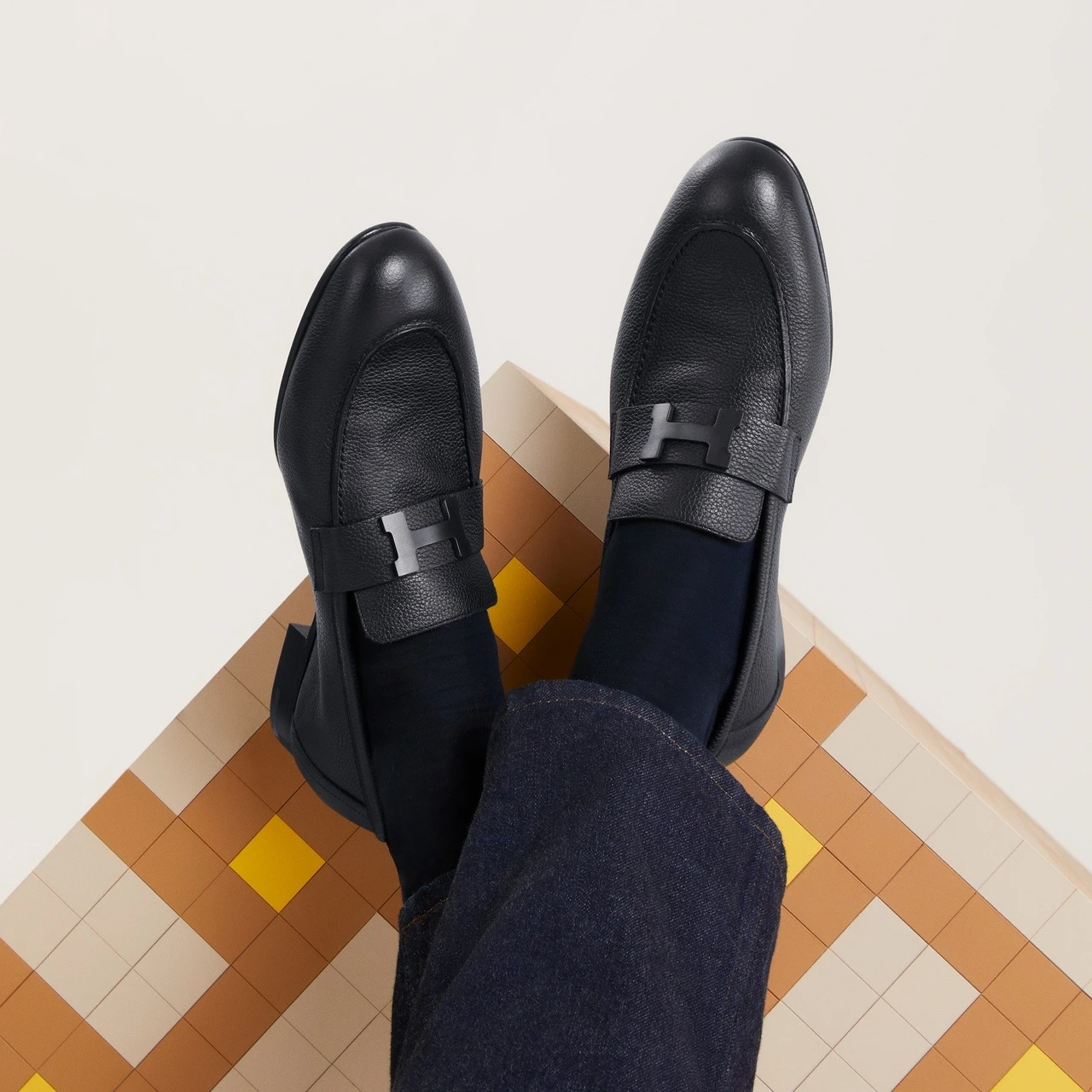 All-Black High-Shine Hermès Men's Patent Leather Matte 'H' Buckle Loafers