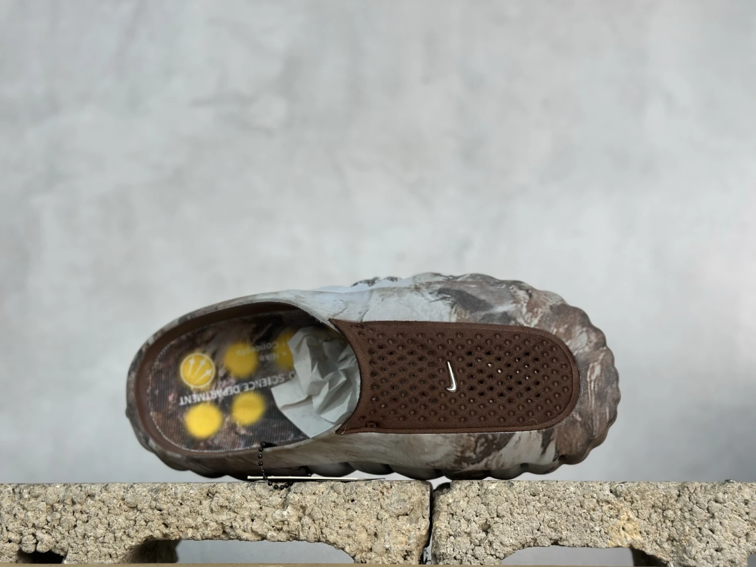 Nike Calm Slides – Earth Marble Brown