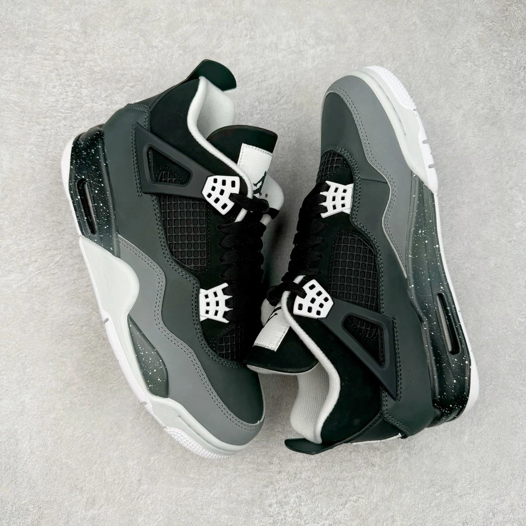 Air Jordan 4 Retro Oreo – Black/White/Cool Grey