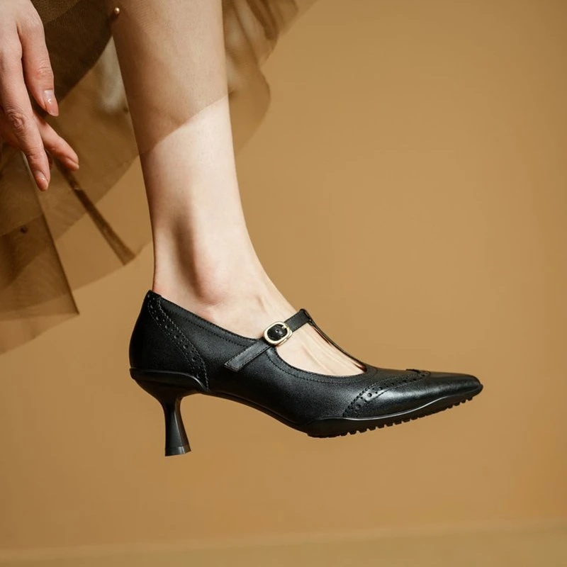 Elegant Pointed Toe Leather Mary Jane Pumps with Slim Heel