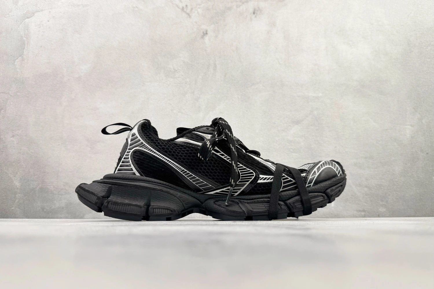 Balenciaga 3XL Sneaker – Black Silver Distressed Edition